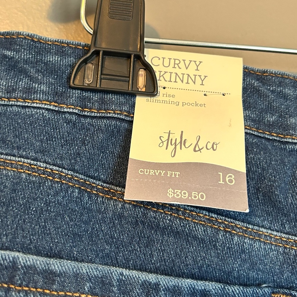 NWT Style & Co 16 Curvy Mid Rise Blue Denim Distressed Skinny Full Length Jeans! - Picture 11 of 11